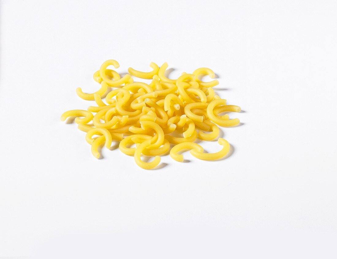 Short curved spaghetti