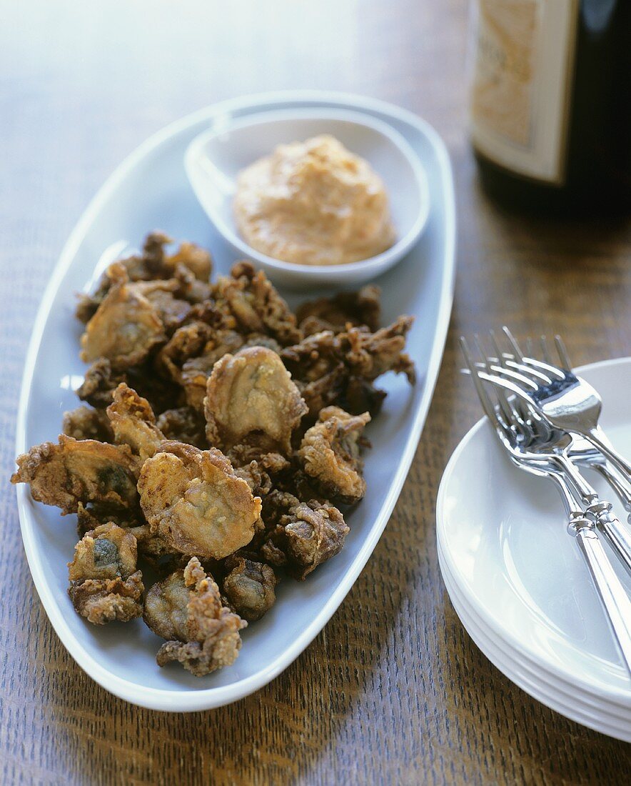 Deep-fried oysters with dip