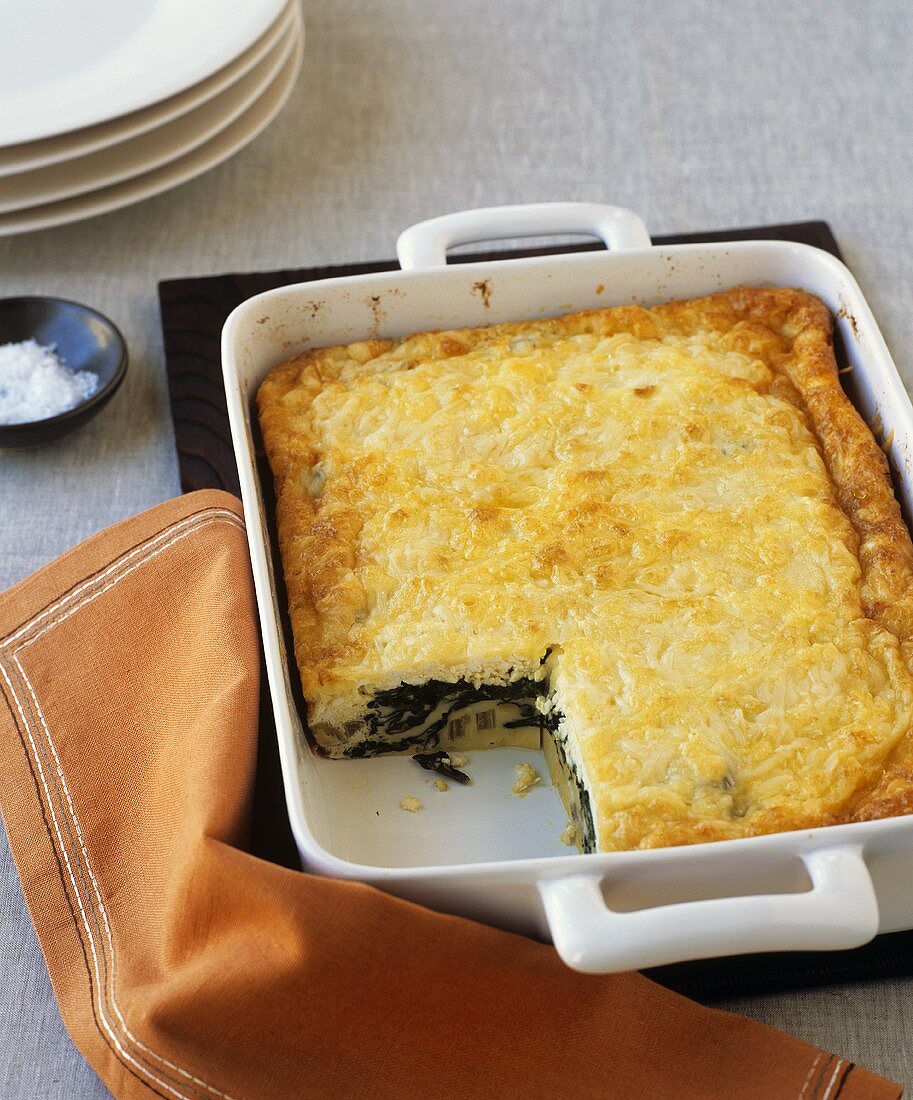 Spinach bake in the baking dish