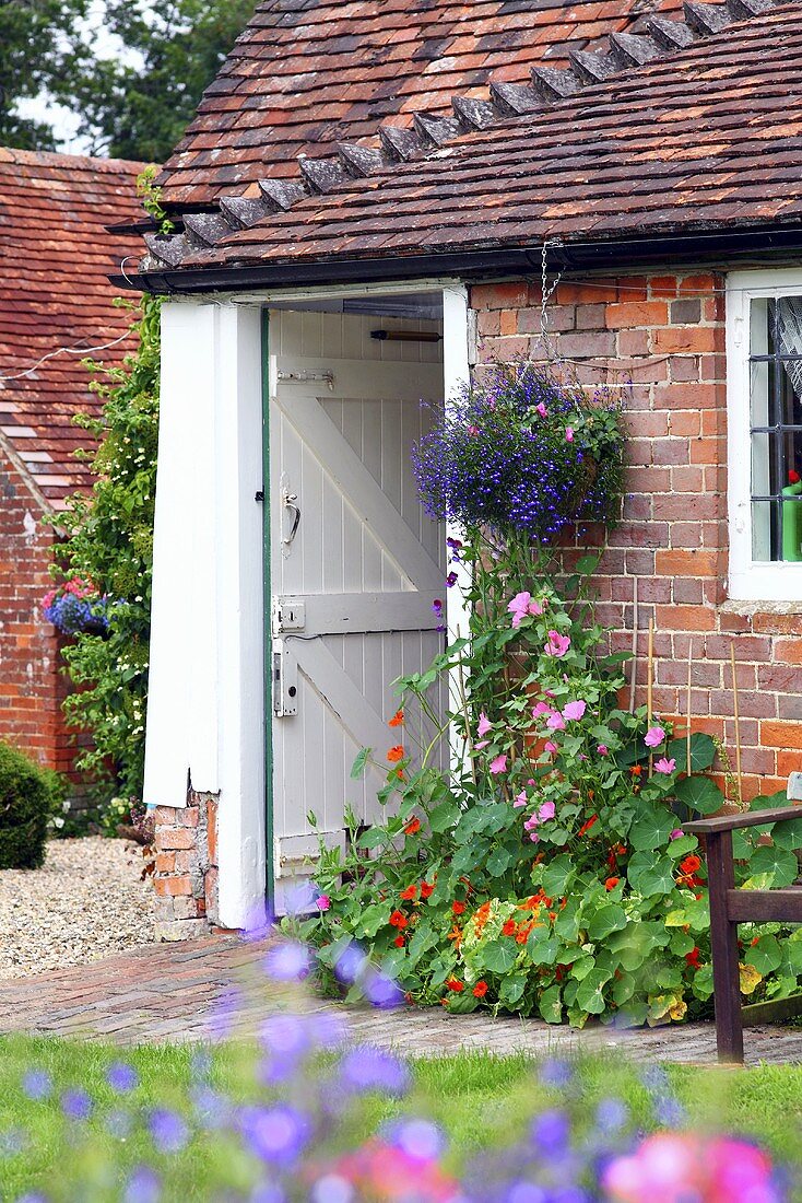 An English country house (cropped)