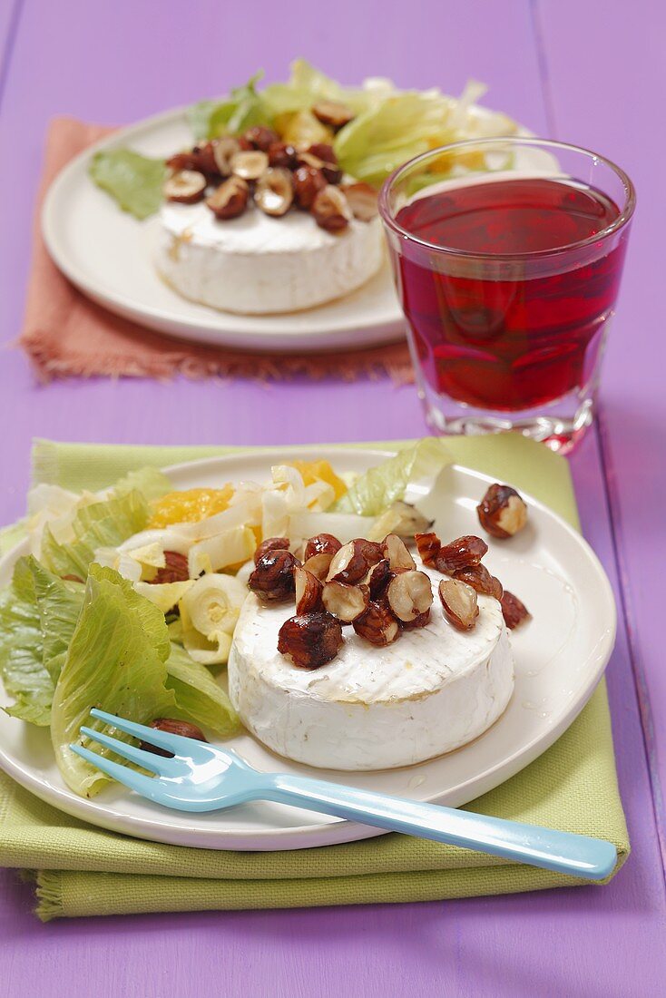 Camembert with hazelnuts and a mixed leaf salad