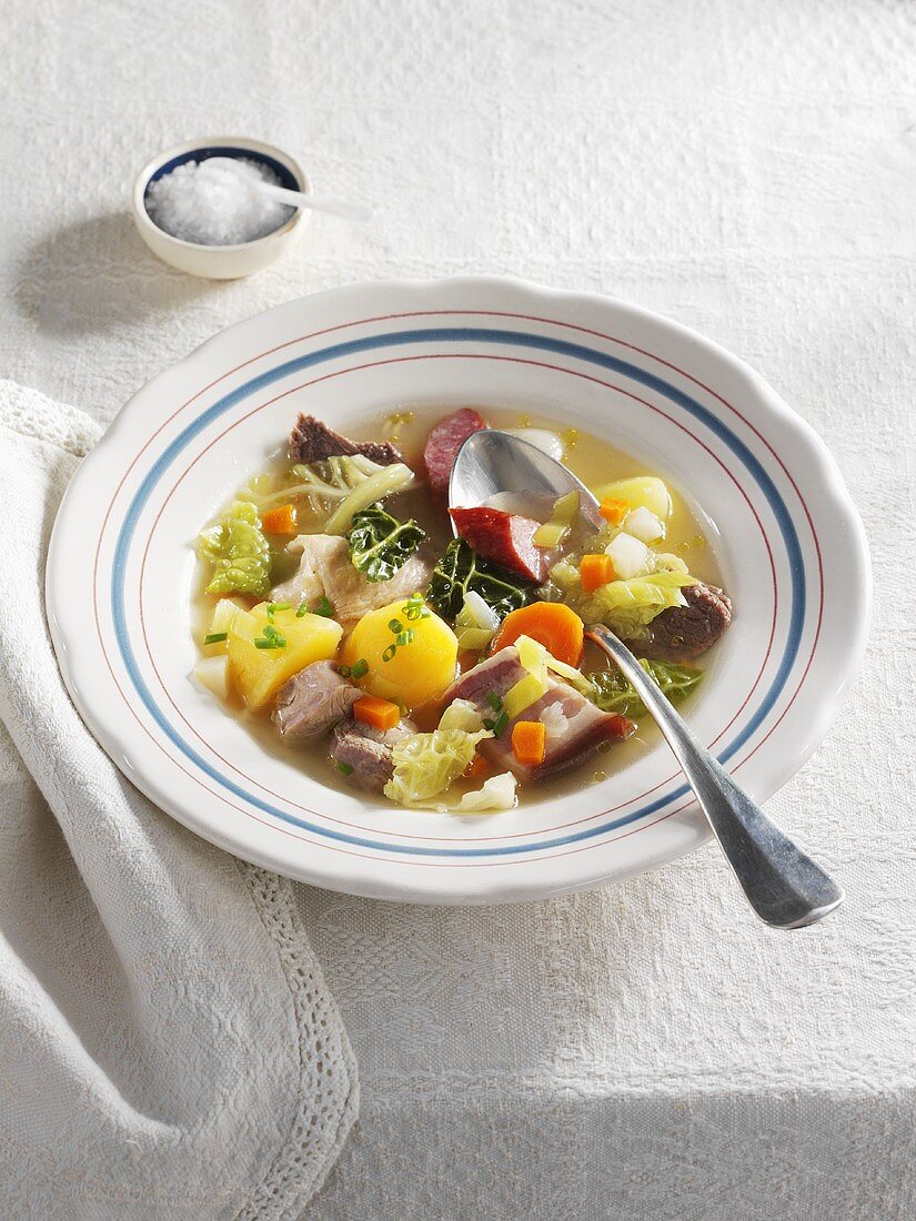 Turnip stew with pork belly