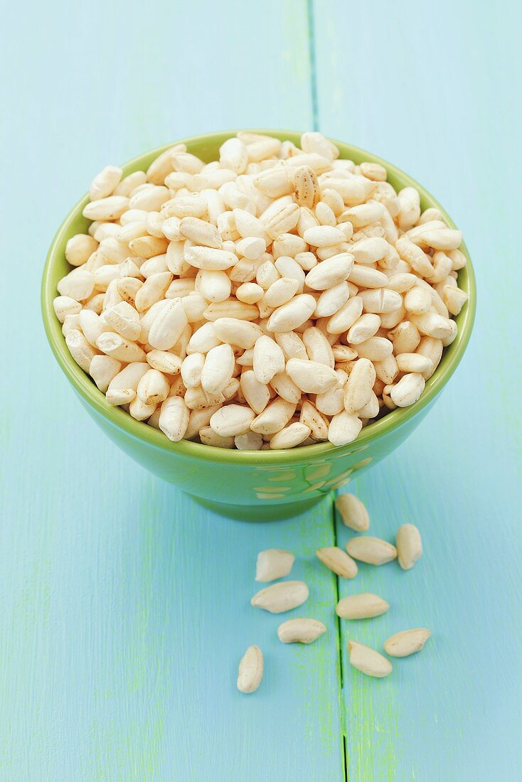 A bowl of puffed rice