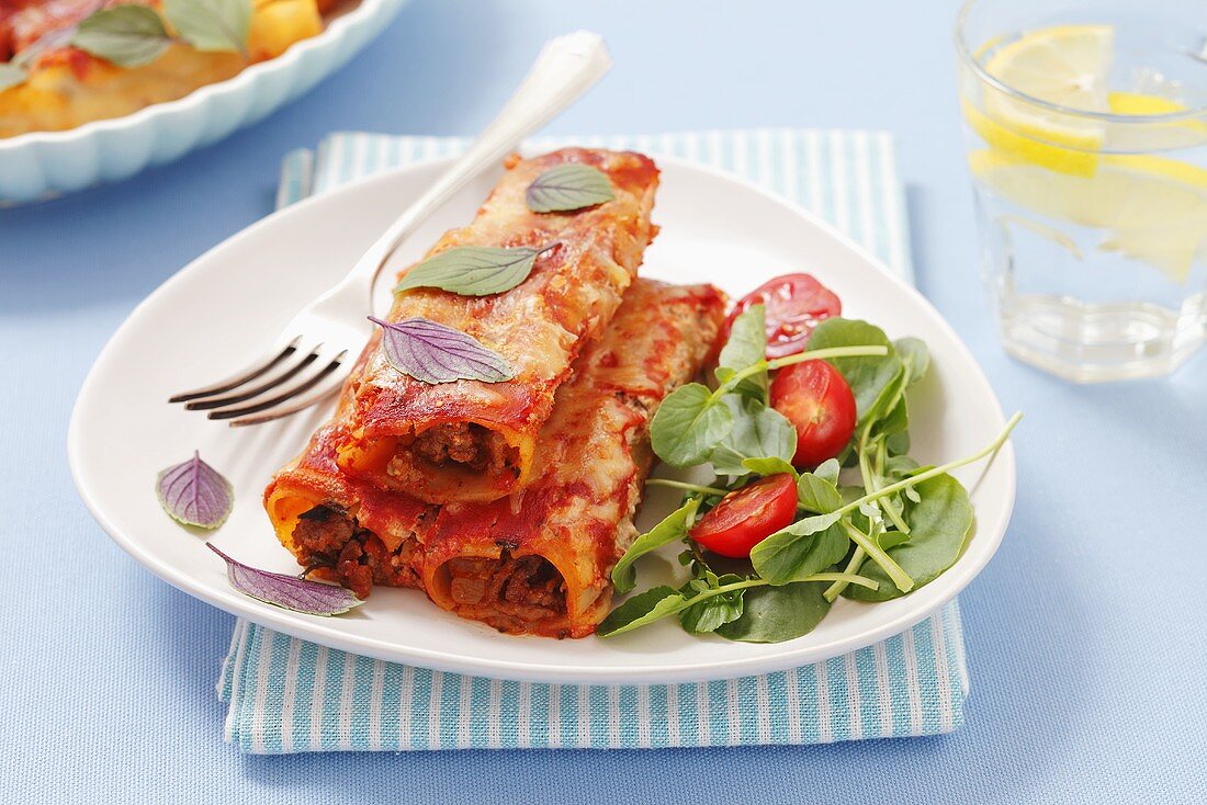 Cannelloni mit Hackfleischfüllung