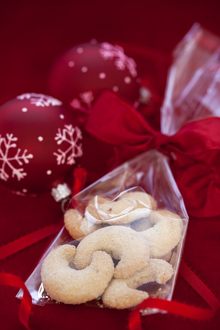 A bag of Vanillkipferl (cresent-shaped vanilla biscuits)