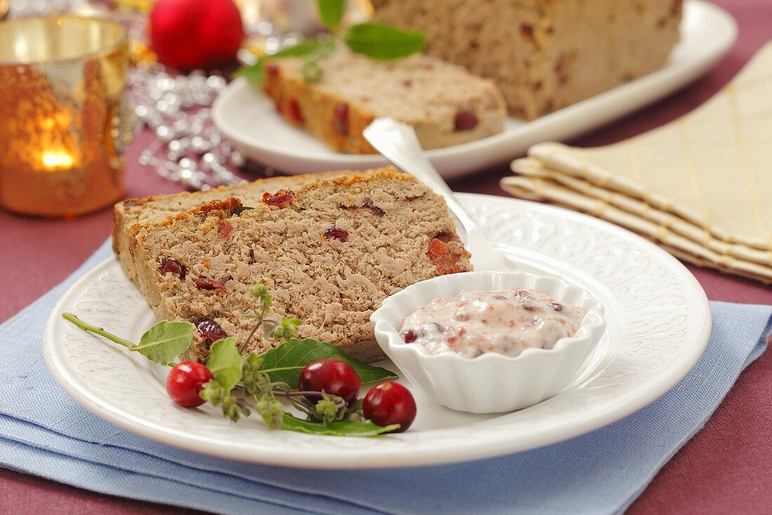 Meatloaf with cranberries for Christmas