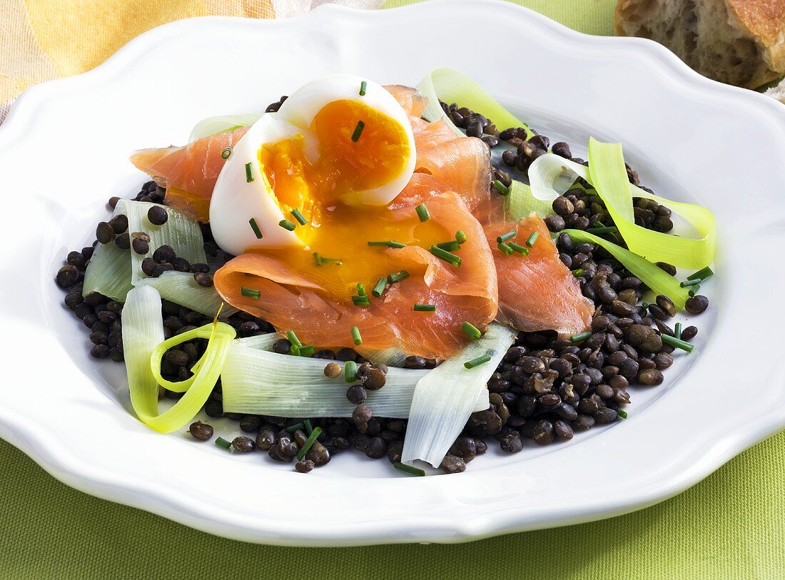 Lentil salad with smoked salmon and egg