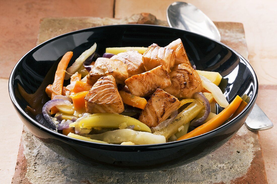 Marinated diced salmon with vegetables