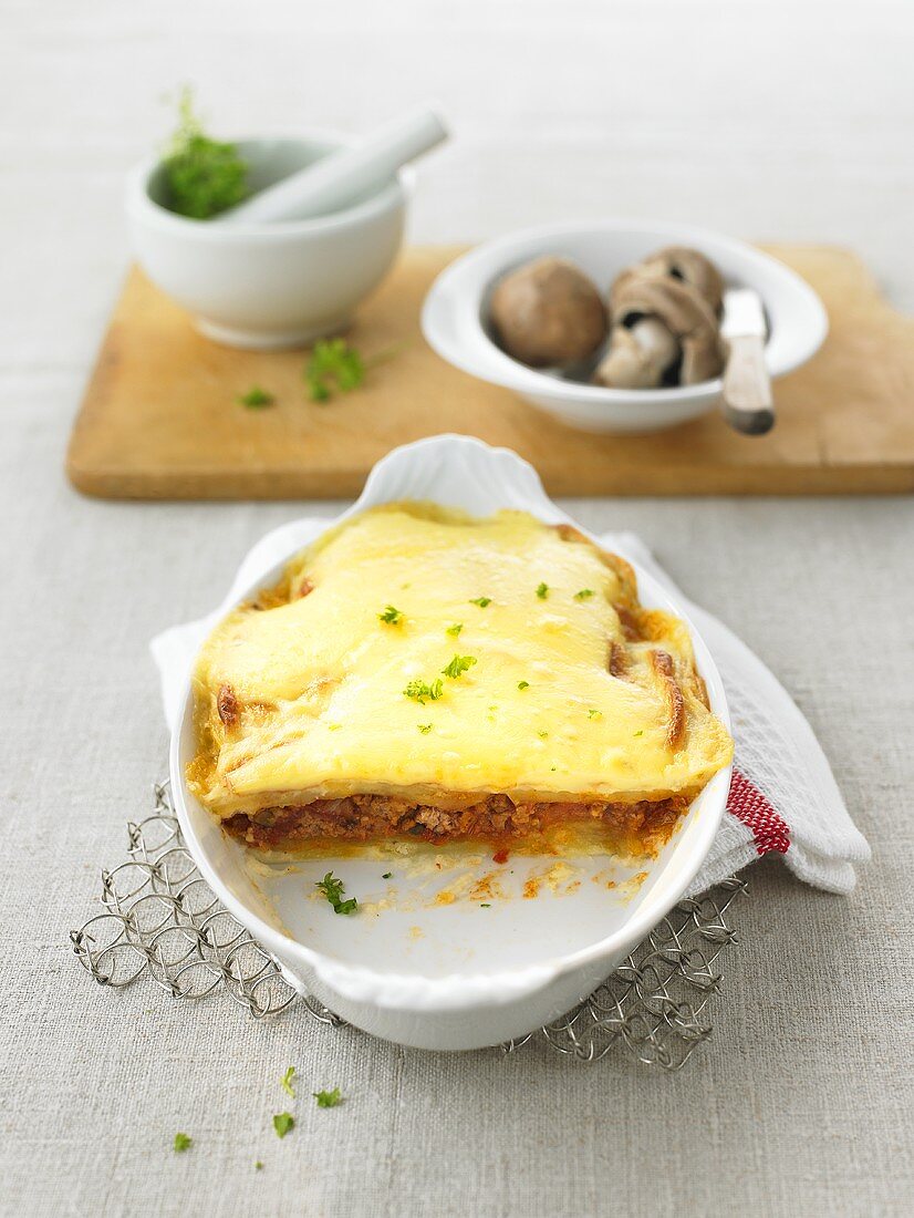 Lasagne mit Kartoffeln, Hackfleisch und Champigons