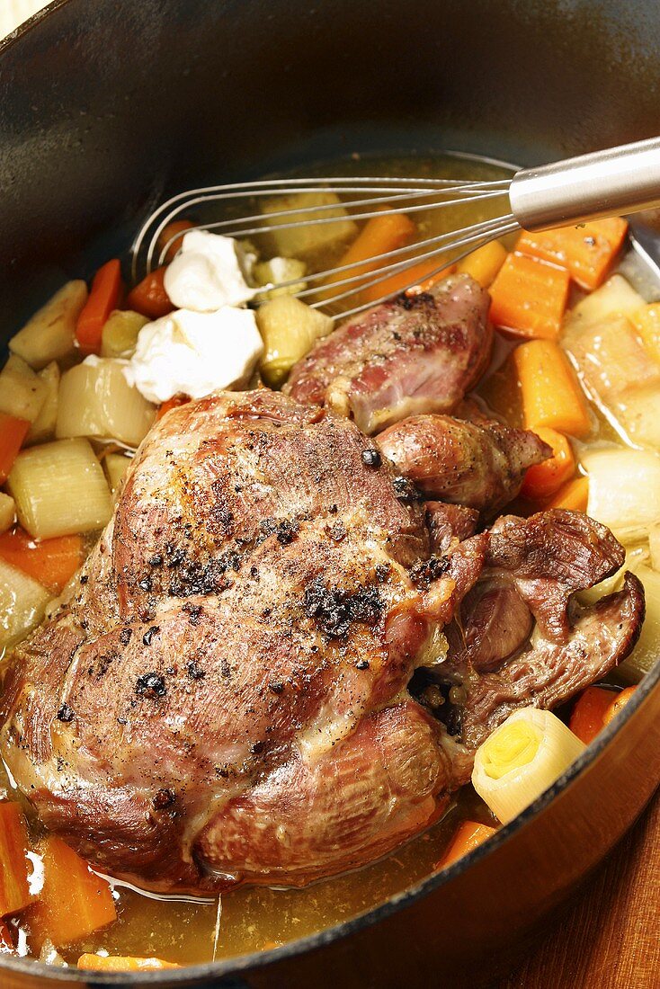 Shoulder of chamois with vegetables