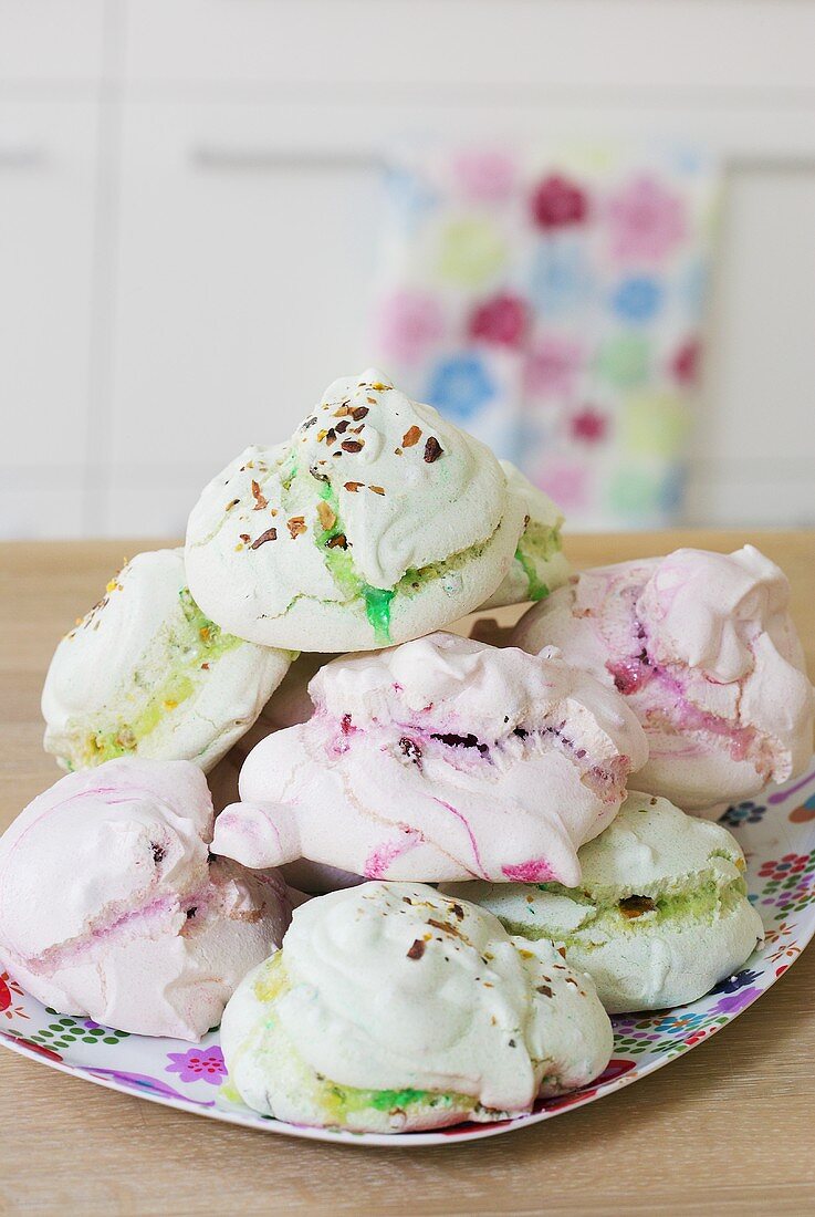 Coloured meringues