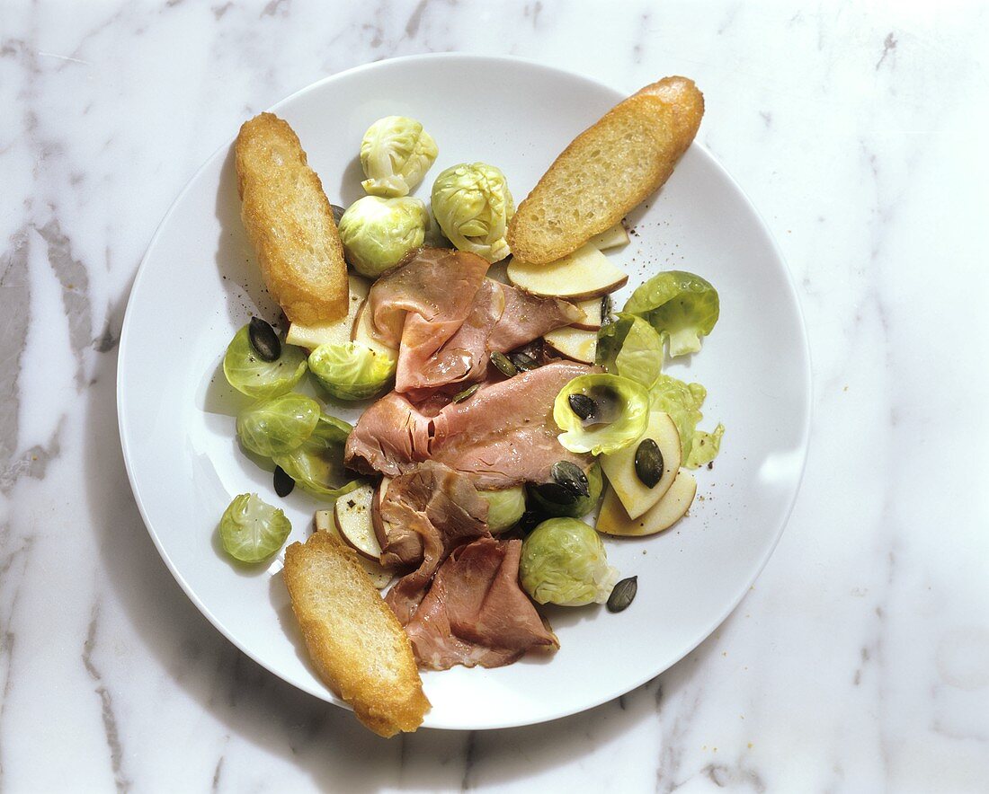 Brussels Sprouts-Roastbeef Salad