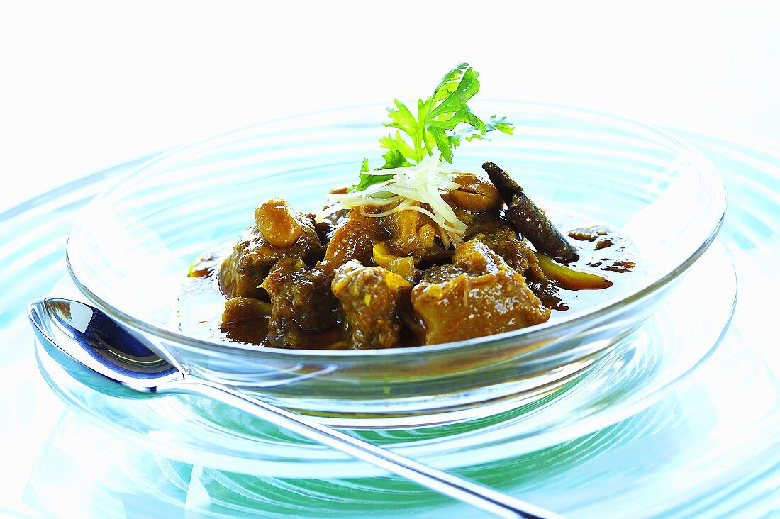 Pork curry with peanuts (Asia)