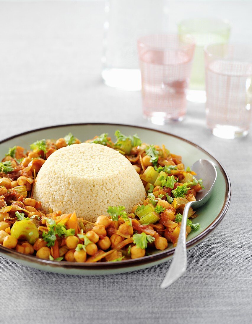 Couscous with chick-pea stew