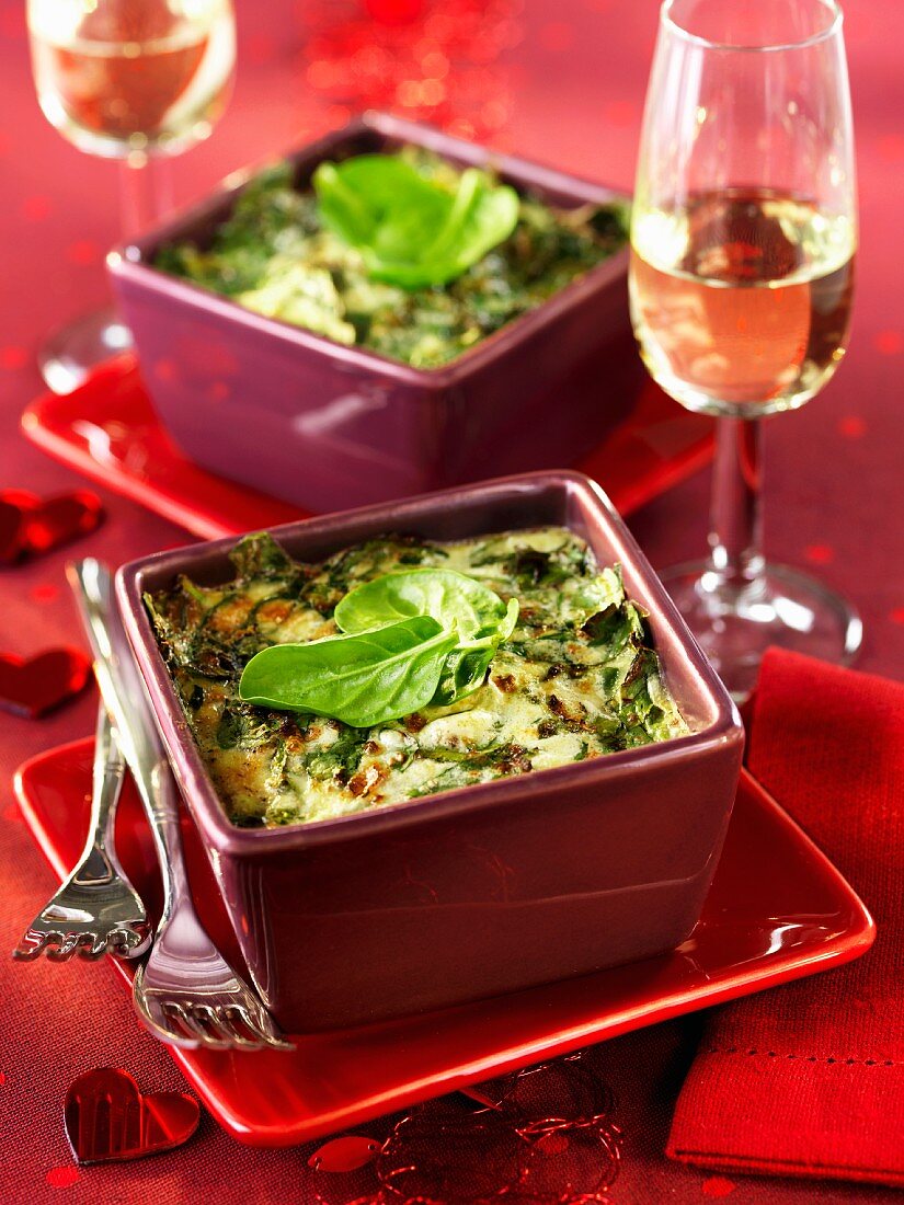 Spinach bake in baking dishes