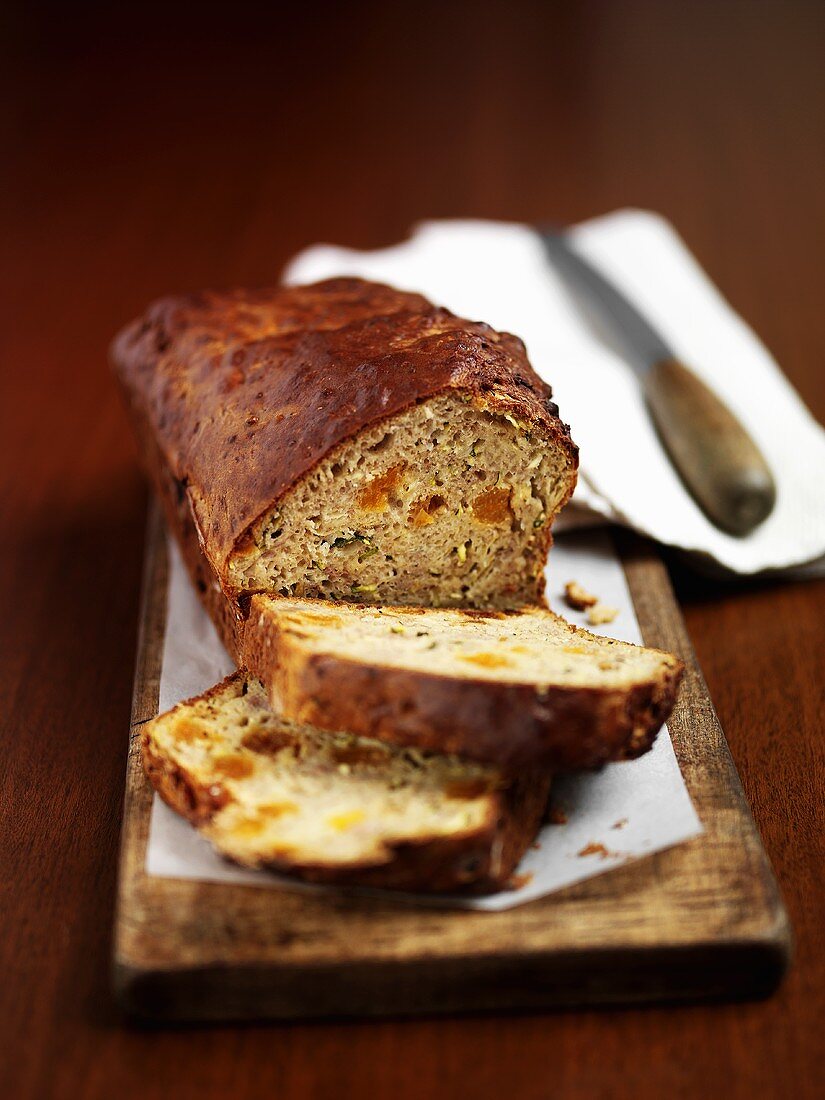 Courgette and banana loaf, partly sliced