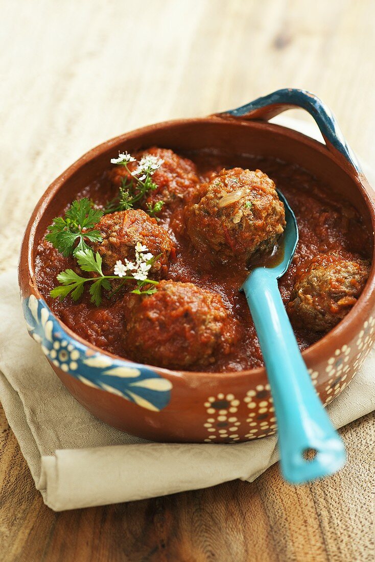 Albondigas à la mexicana (Hackbällchen mit scharfer Tomatensauce)