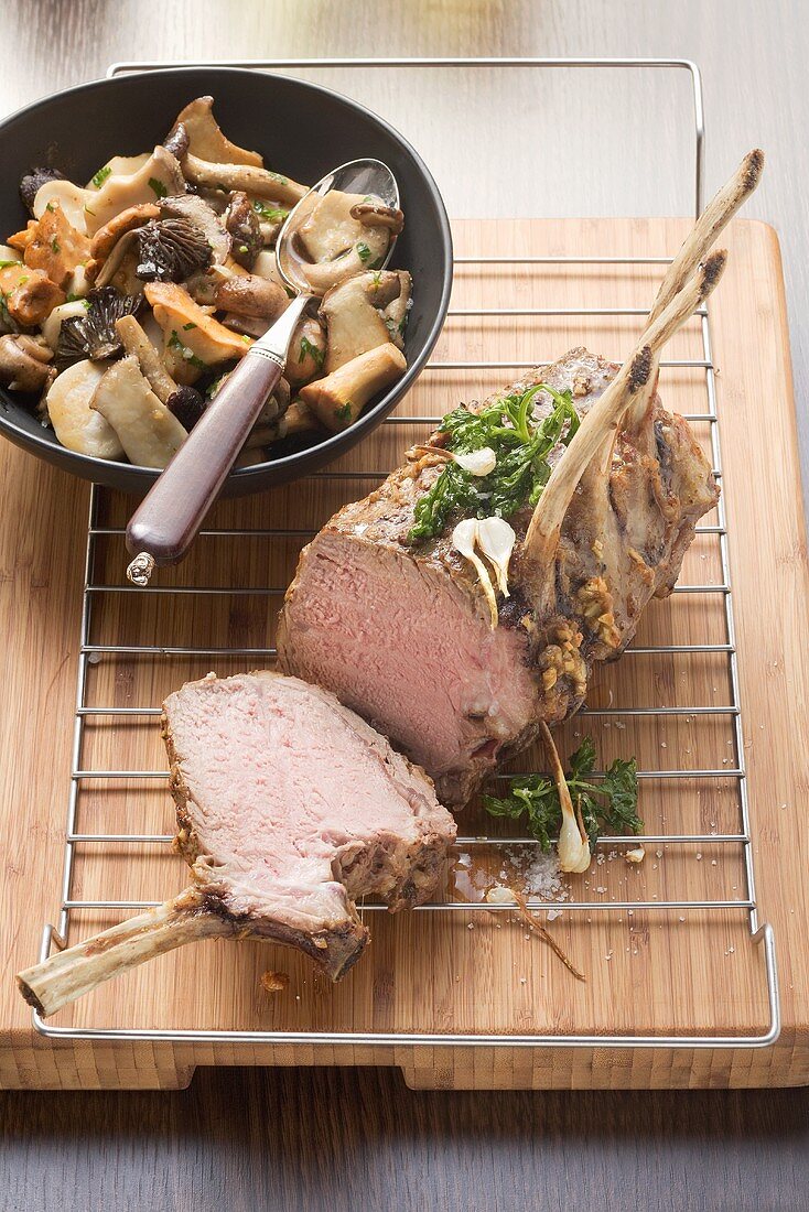 Rack of veal with mushrooms