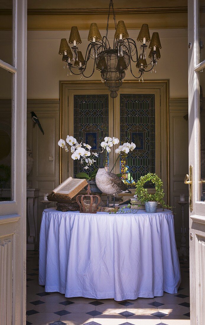 Reception room in Château de la Verrerie (France)