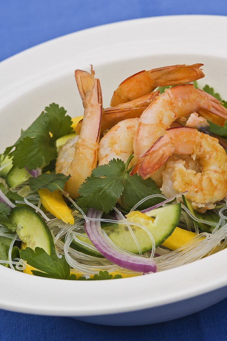 Glass noodle salad with prawns and mango