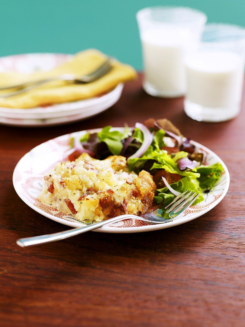 Potato gratin with salad