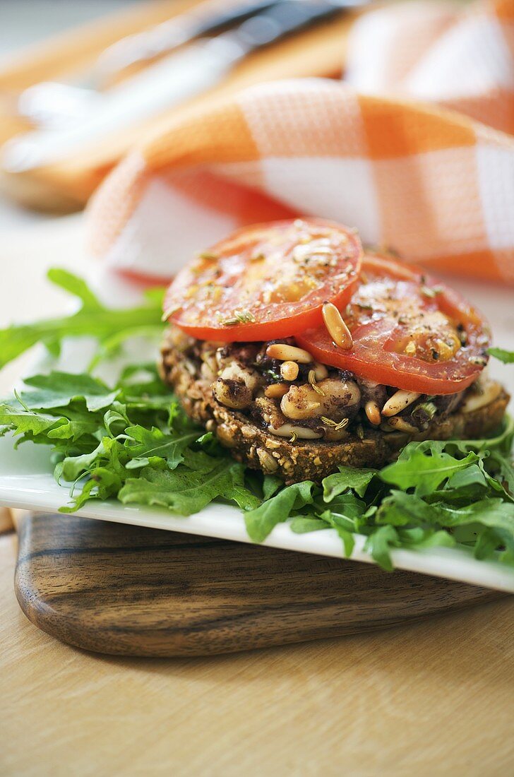 Mini Low GI Brotpizza mit Tomaten