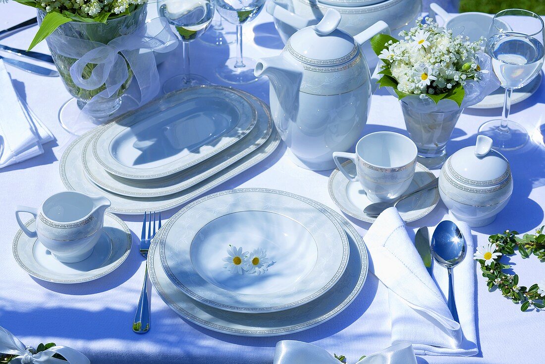 Gedeckter Tisch für eine Hochzeit