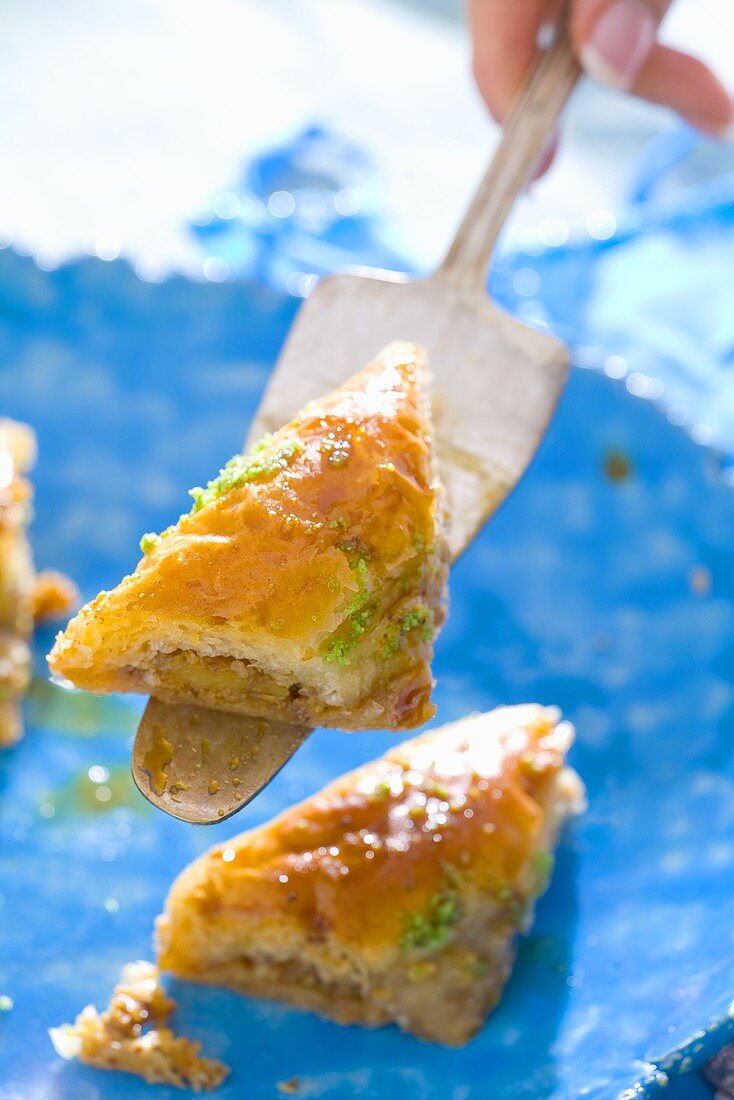 Baklava auf Kuchenheber (Arabien)