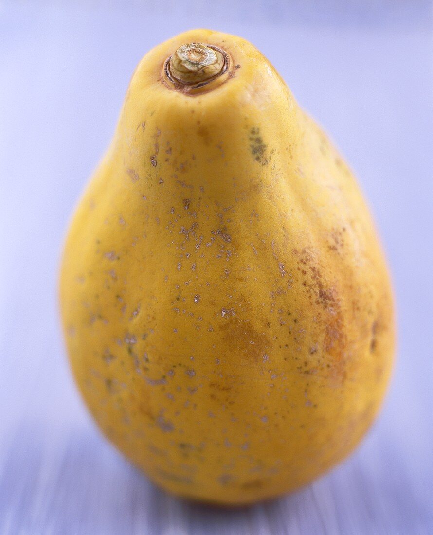 Eine Papaya