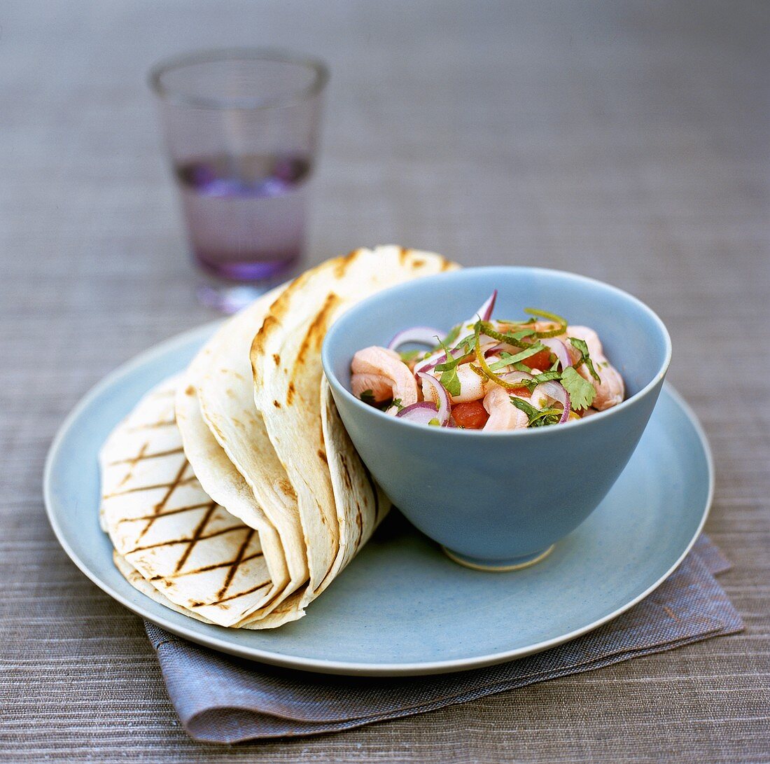 Shrimp and vegetable salad with wheat tortillas