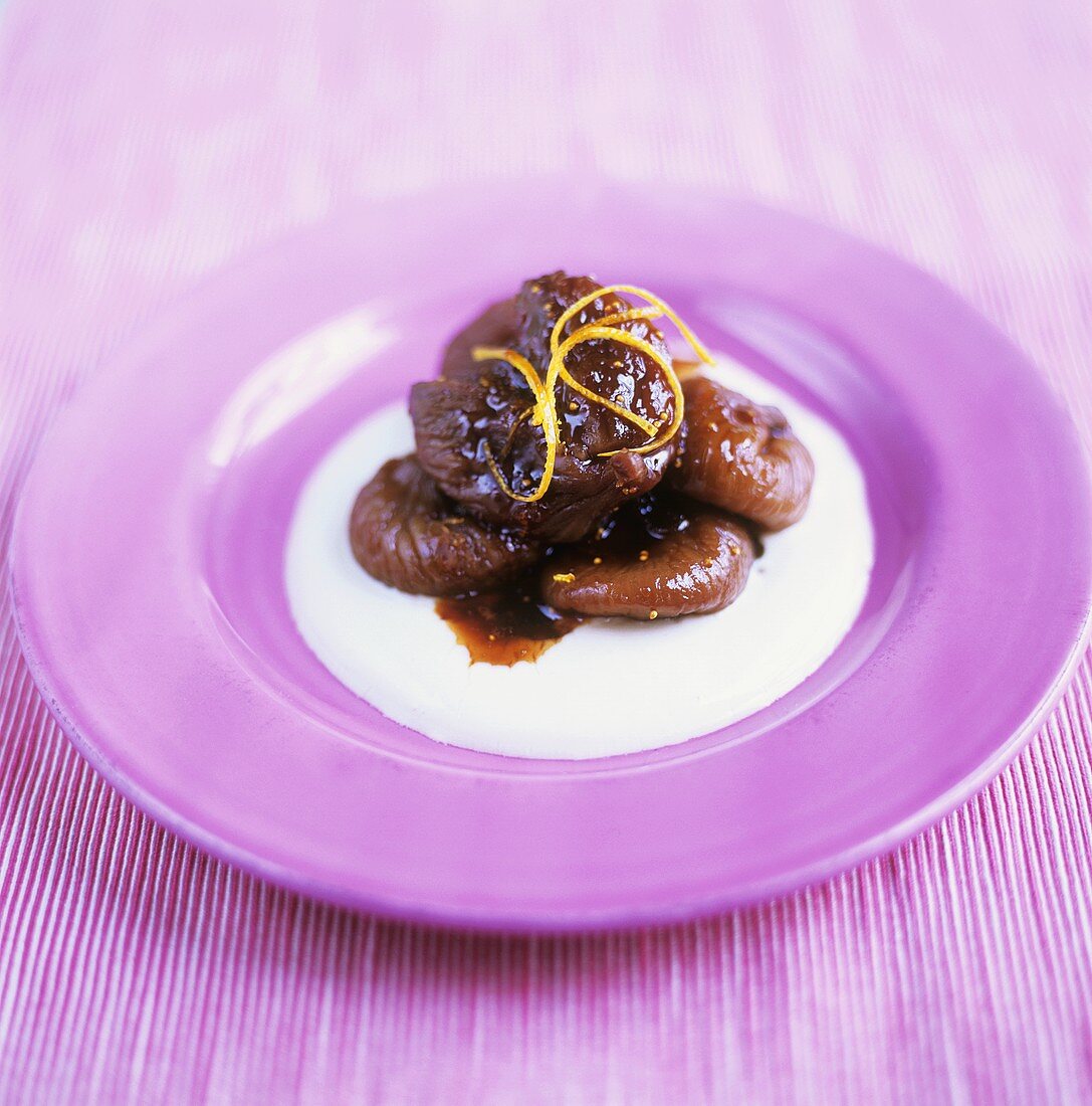 Figs in red wine with orange zest