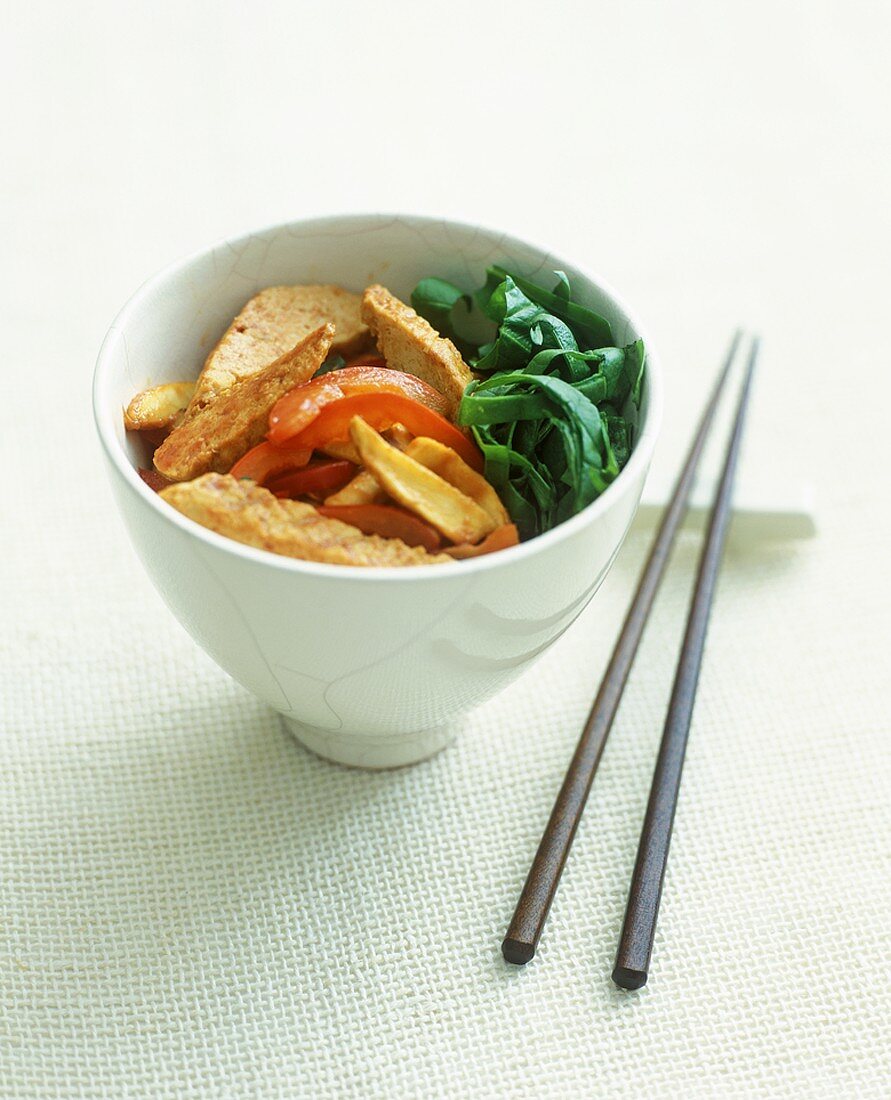Quorn and vegetable stir-fry