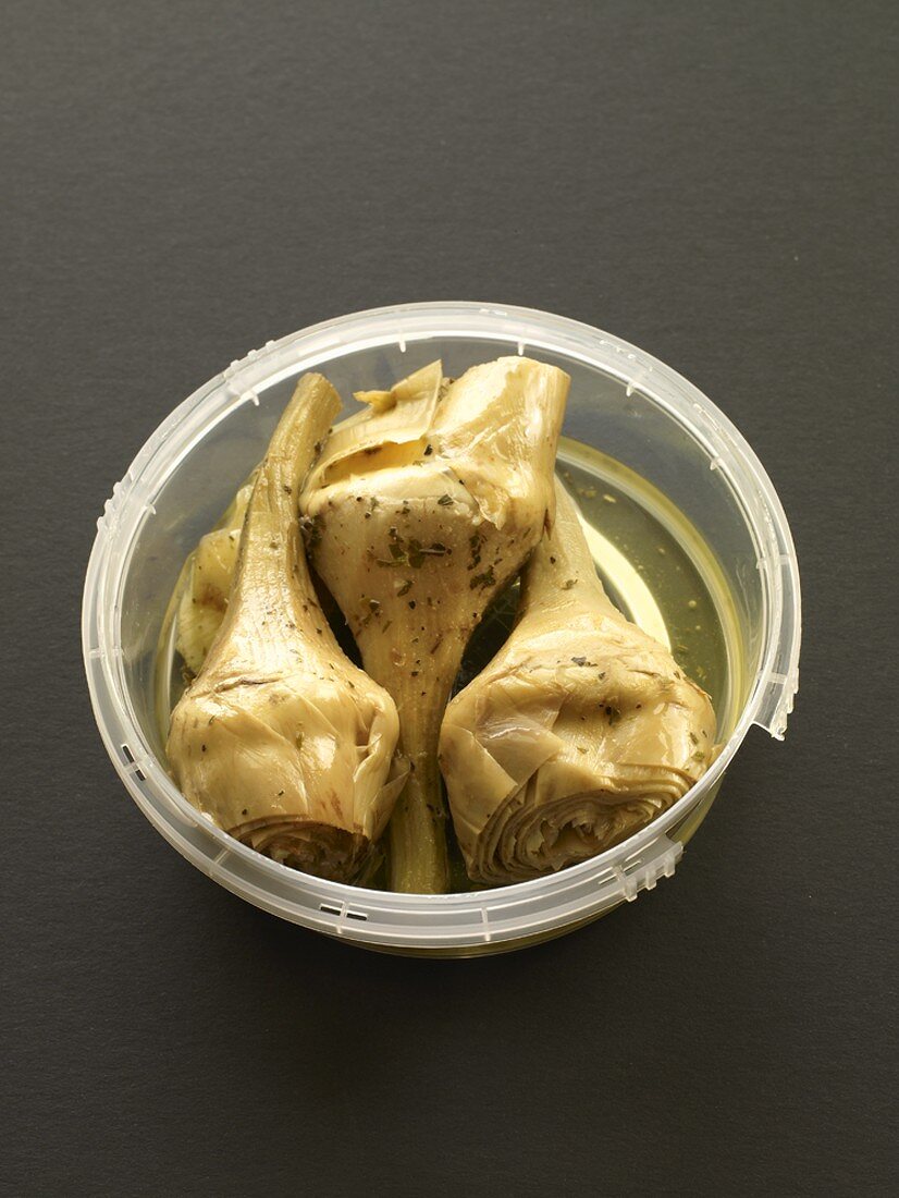 Artichokes in olive oil