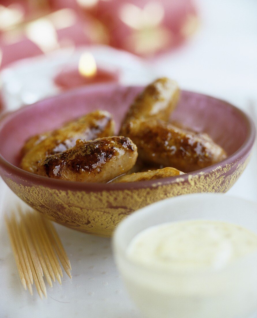 Fried cocktail sausages with dip