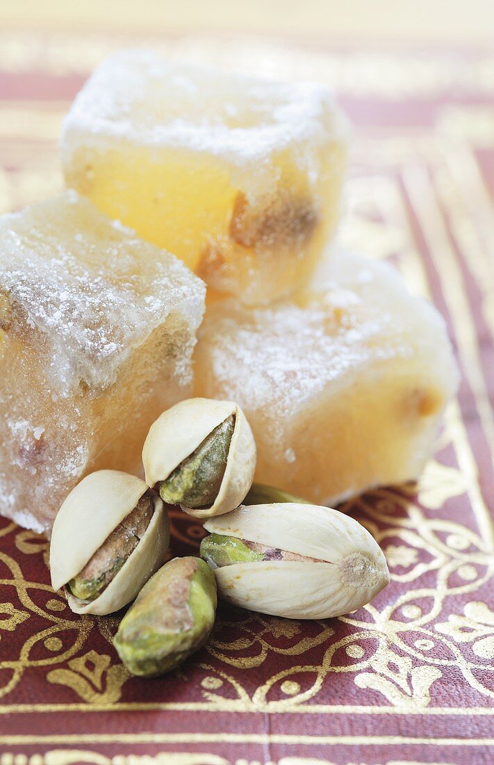 Lokum mit Pistazien (Pistachio Turkish Delight)