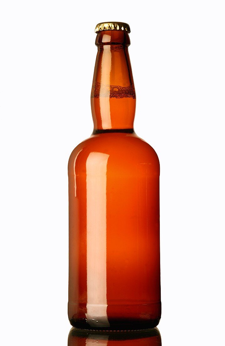 An unlabelled bottle of beer