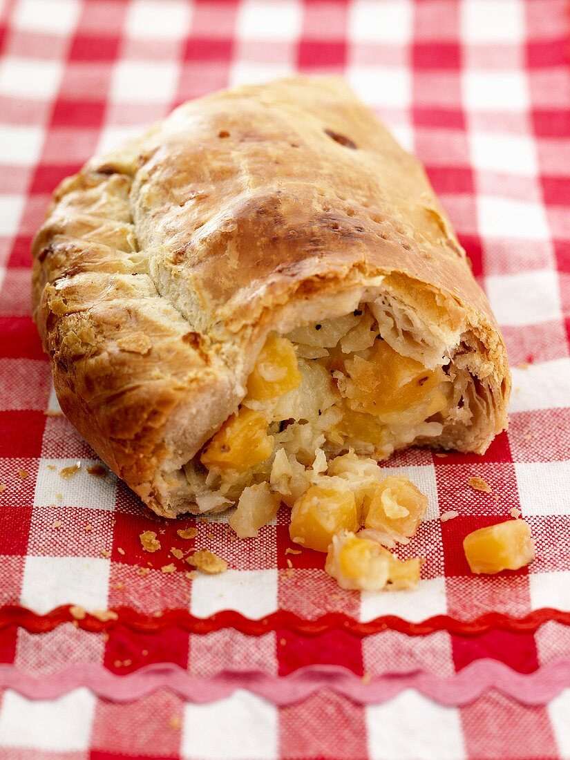 Cornish Pasty auf Geschirrtuch