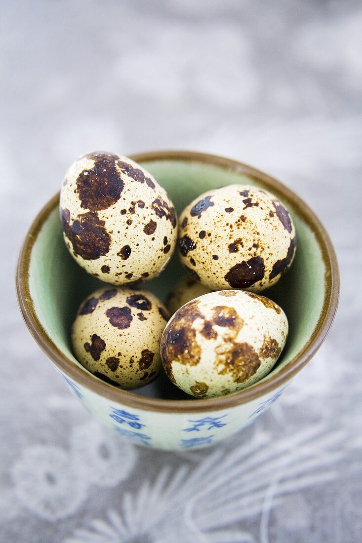 Quails' eggs in a small Chinese bowl