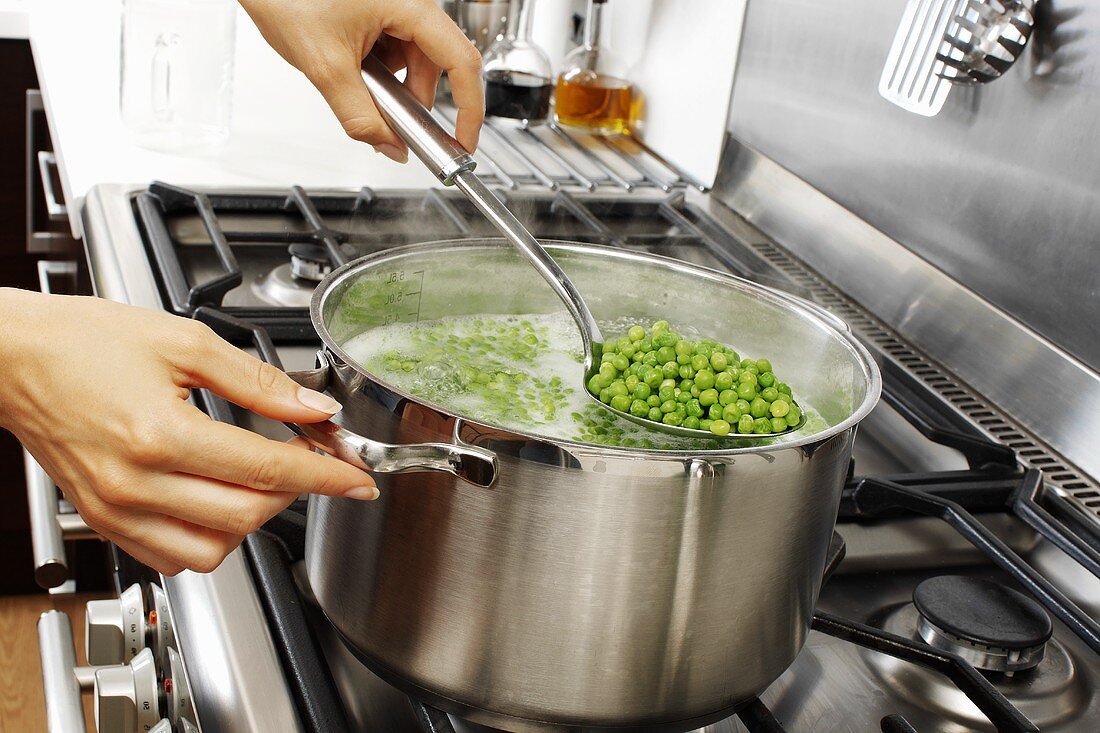 Cooking peas