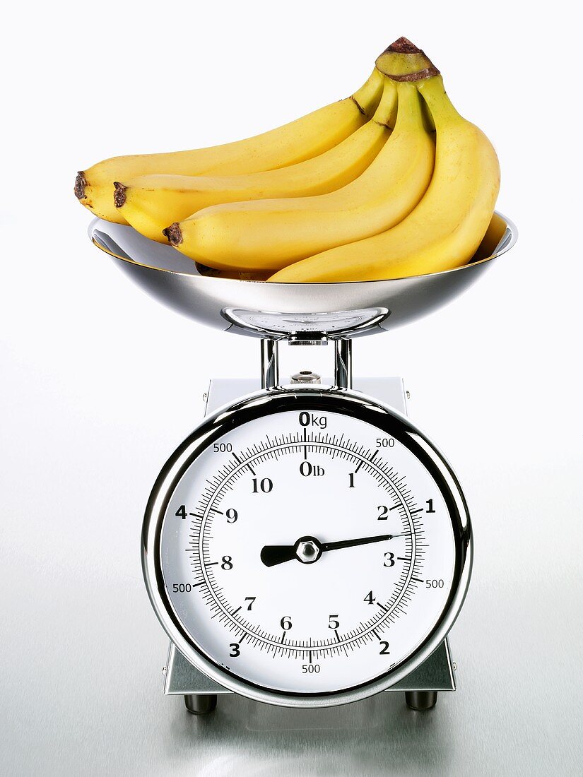 Bananas on kitchen scales