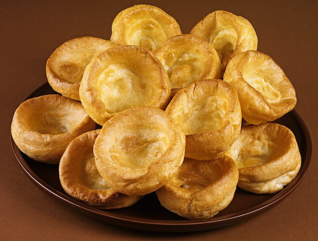 Yorkshire Pudding auf einem Teller