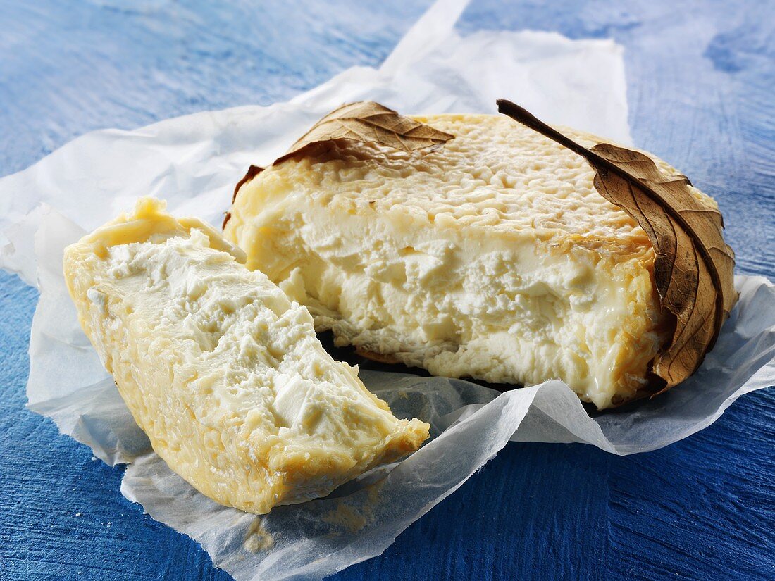 Goat's cheese wrapped in an oak leaf (Normandy)