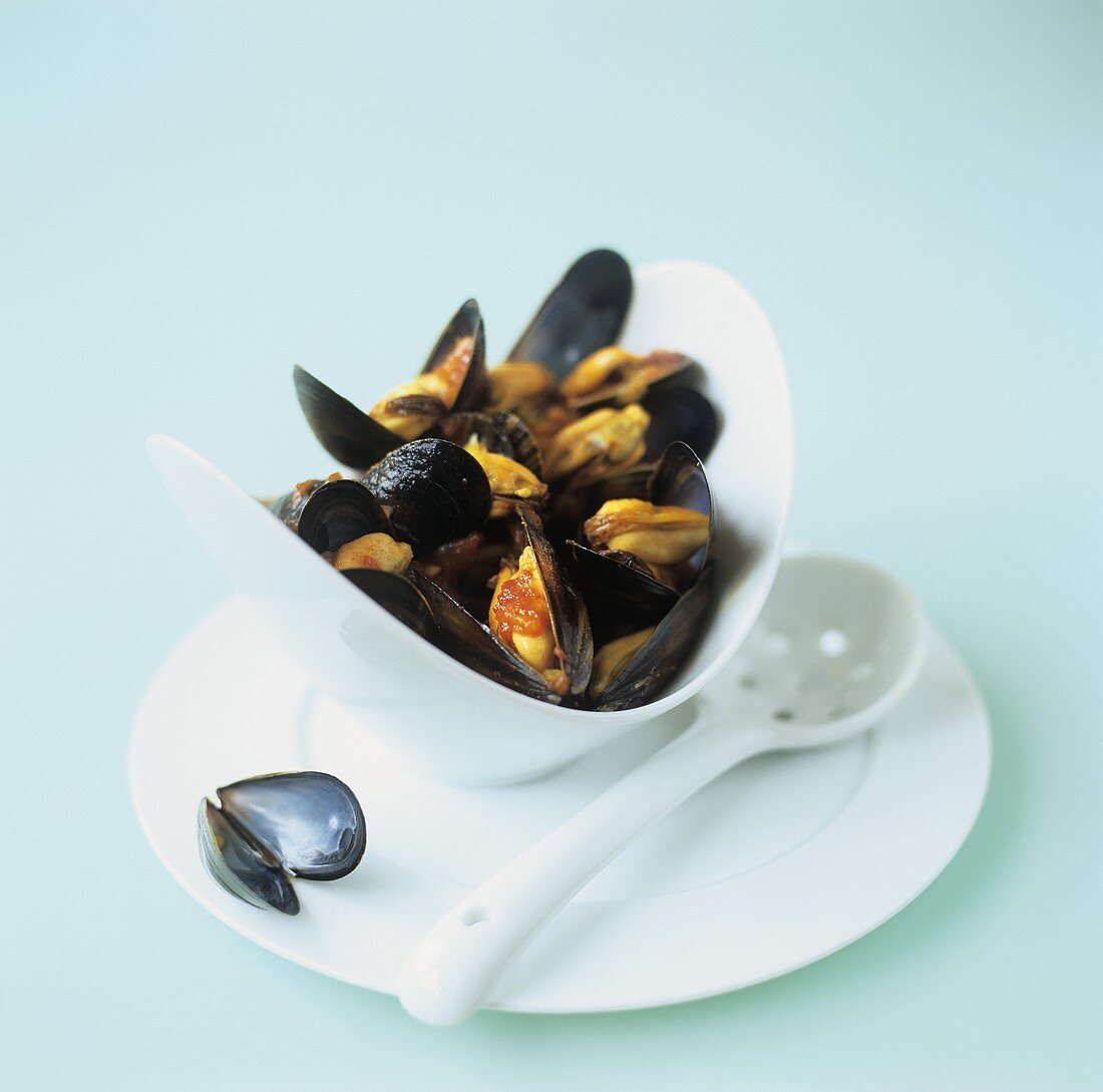 Mussels with tomato sauce