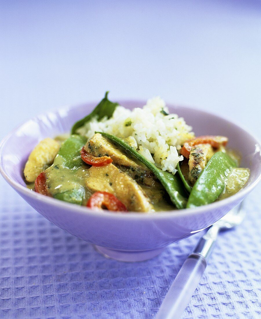 Chicken curry with vegetables and rice