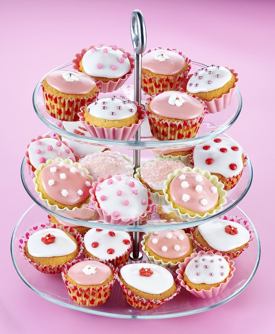 Cupcakes on tiered stand