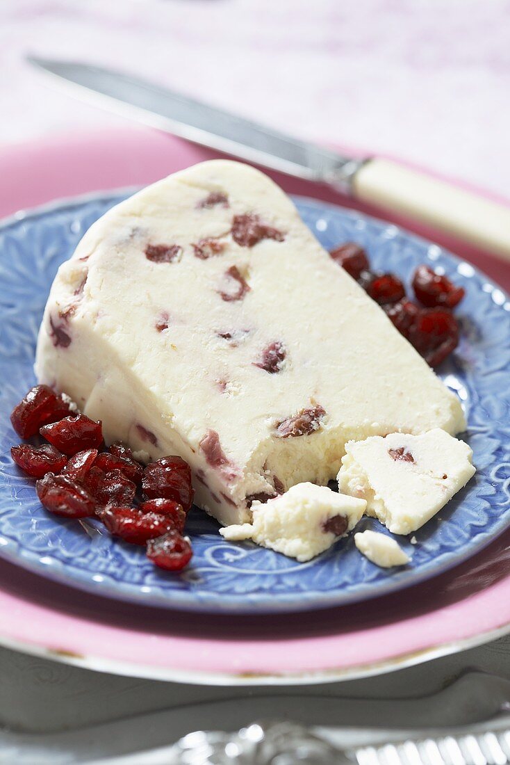 Piece of Wensleydale cheese with cranberries (England)