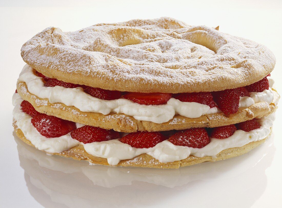 Strawberry Flockentorte (layered choux pastry cake)