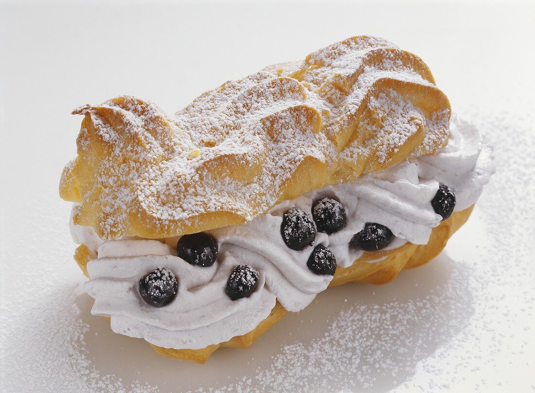 Eclair with Blueberry Cream