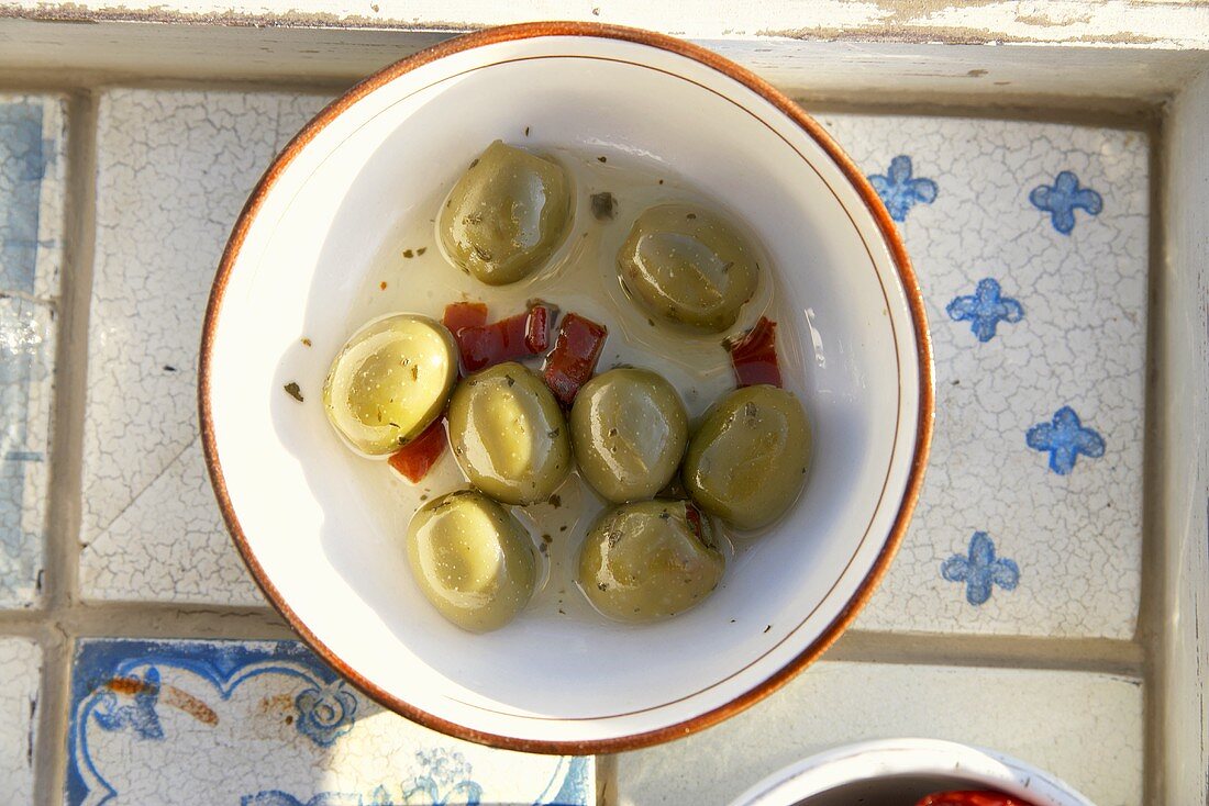 Green olives pickled in oil