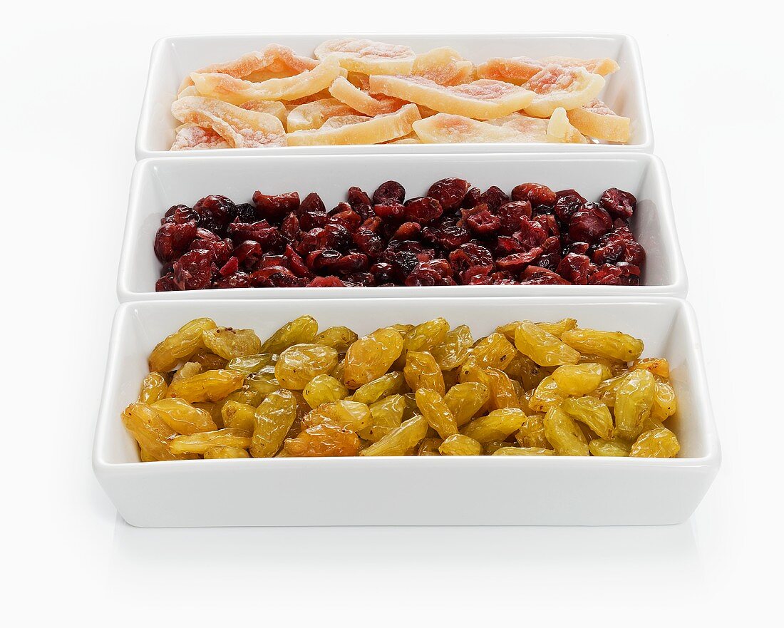 Getrocknete Früchte (Sultaninen, Cranberries und Papaya)